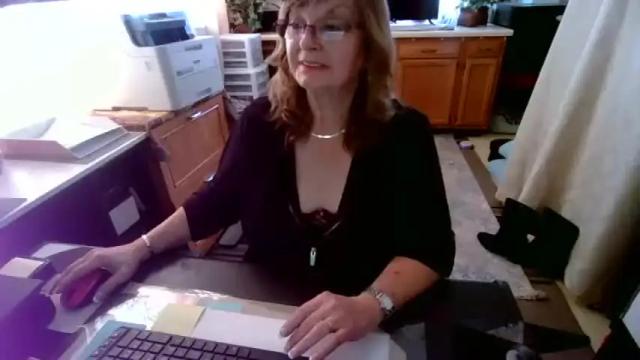 Image 7 of mzdevilicious Stream on Chaturbate on 18 months ago