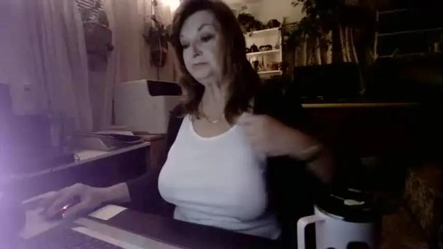 Image 6 of mzdevilicious Stream on Chaturbate on 16 months ago