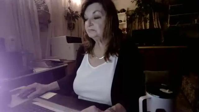 Image 8 of mzdevilicious Stream on Chaturbate on 16 months ago