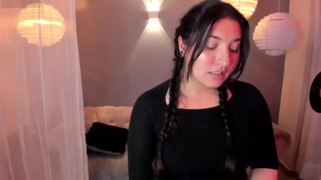 Image 12 of n_u_r_y Stream on Chaturbate on 25 months ago