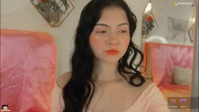 Image 3 of naamah_b Stream on Chaturbate on 1 month ago