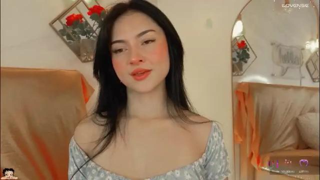 Image 3 of naamah_b Stream on Chaturbate on 6 days ago