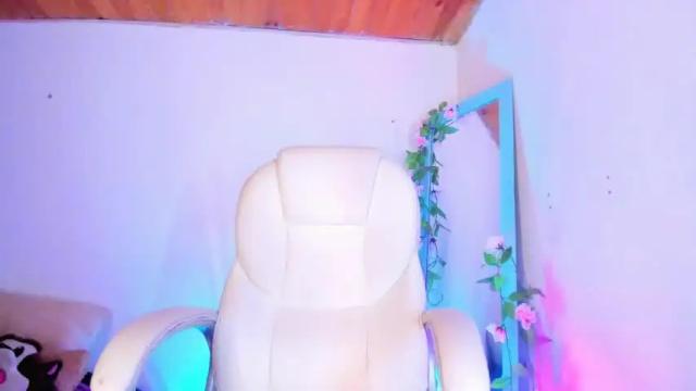 Image 2 of naaoomi Stream on Chaturbate on 14 months ago
