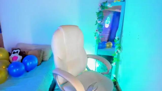 Image 4 of naaoomi Stream on Chaturbate on 13 months ago