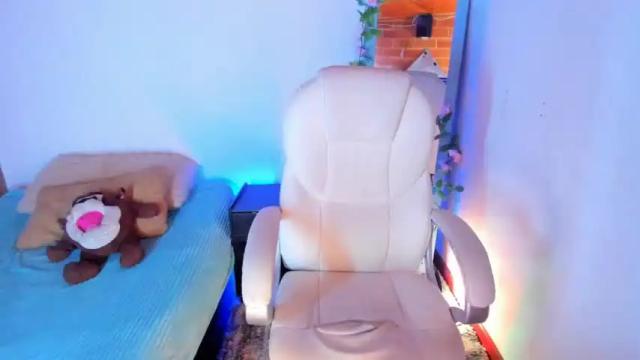 Image 3 of naaoomi Stream on Chaturbate on 13 months ago