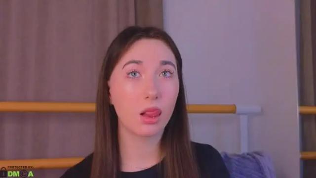 Image 3 of nabi_kiota Stream on Chaturbate on 14 months ago