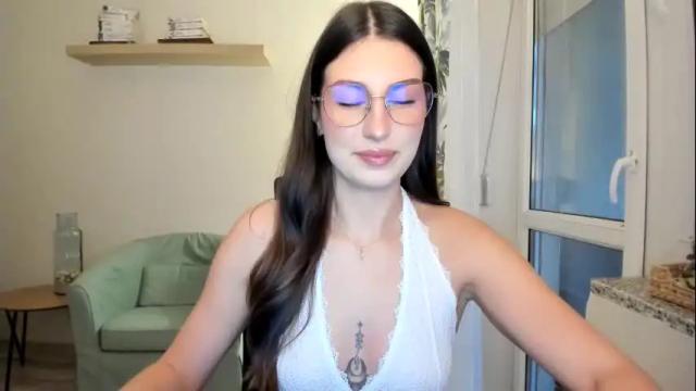 Image 3 of nadiaa06 Stream on Chaturbate on 6 months ago