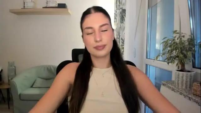 Image 8 of nadiaa06 Stream on Chaturbate on 3 months ago