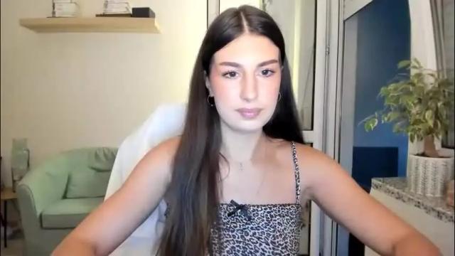 Image 3 of nadiaa06 Stream on Chaturbate on 3 months ago