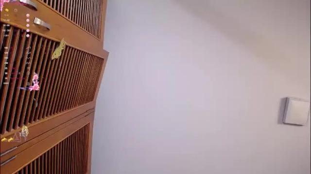 Image 3 of nadiajoness Stream on Chaturbate on 2 months ago