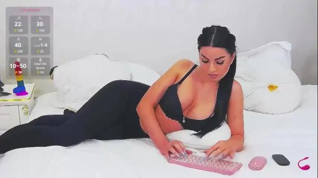 Image 8 of nadiasw33t Stream on Chaturbate on 21 days ago
