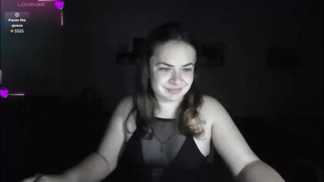 Image 2 of nadiiamorgun Stream on Chaturbate on 2 months ago