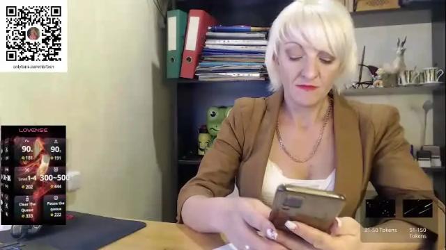 Image 4 of nadin_slut Stream on Chaturbate on 9 days ago