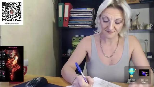 Image 2 of nadin_slut Stream on Chaturbate on 2 months ago