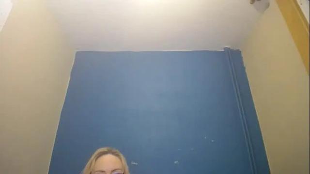 Image 7 of nadinnnea Stream on Chaturbate on 1 month ago