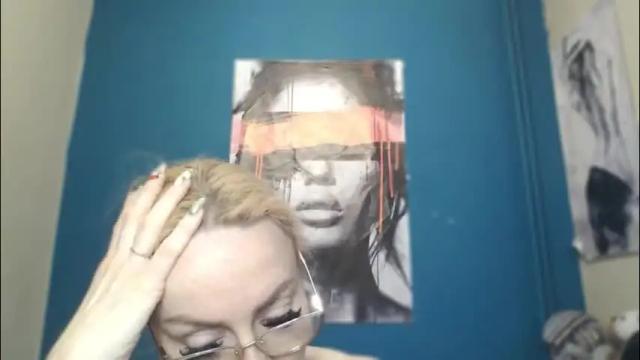 Image 4 of nadinnnea Stream on Chaturbate on 28 days ago