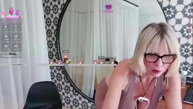 Image 2 of nadyabasinger Stream on Chaturbate on 27 days ago