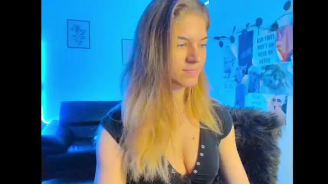 Image 12 of nadyanabakova18 Stream on Chaturbate on 18 months ago