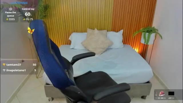 Image 11 of nahia_13 Stream on Chaturbate on 1 month ago