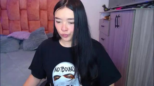 Image 2 of nahia__2 Stream on Chaturbate on 2 months ago