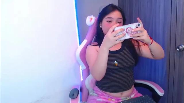 Image 4 of nahia__2 Stream on Chaturbate on 2 months ago