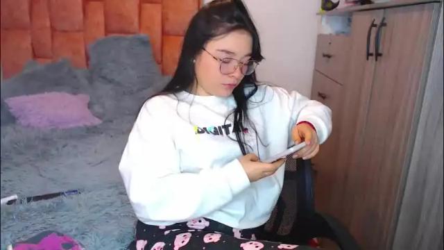 Image 12 of nahia__2 Stream on Chaturbate on 1 month ago