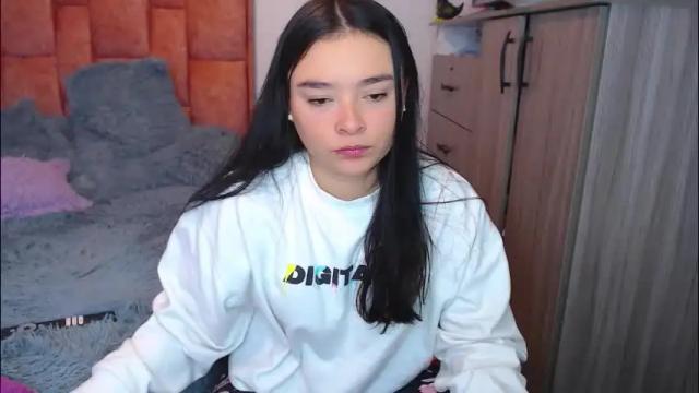 Image 2 of nahia__2 Stream on Chaturbate on 1 month ago