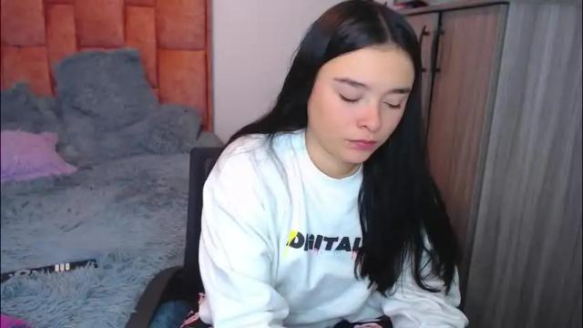 Image 3 of nahia__2 Stream on Chaturbate on 1 month ago