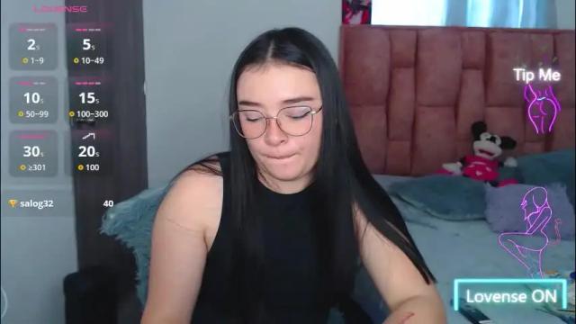 Image 3 of nahia__2 Stream on Chaturbate on 1 month ago