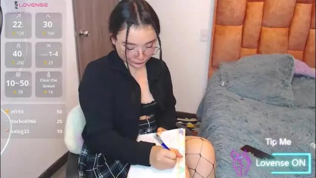 Image 3 of nahia__2 Stream on Chaturbate on 16 days ago