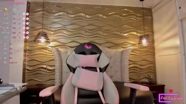 Image 6 of nahia_low Stream on Chaturbate on 13 months ago