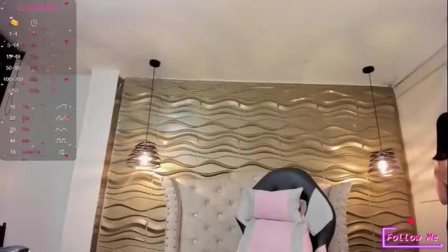 Image 4 of nahia_low Stream on Chaturbate on 12 months ago