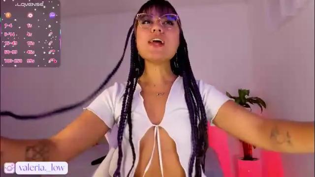 Image 7 of nahia_low Stream on Chaturbate on 3 months ago