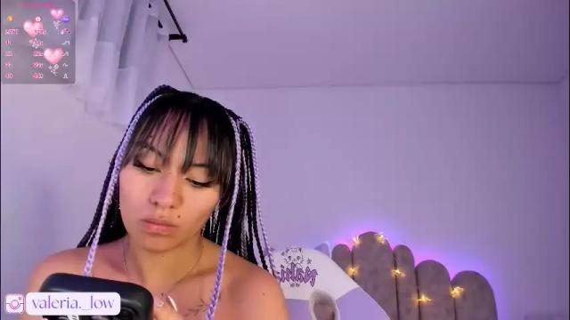 Image 7 of nahia_low Stream on Chaturbate on 1 month ago