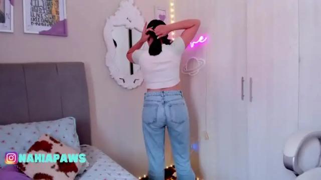 Image 2 of nahia_paws Stream on Chaturbate on 21 months ago