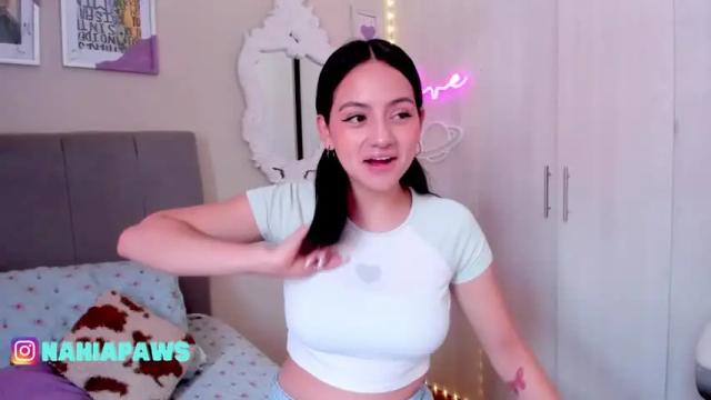 Thumbnail 2, nahia_paws's Stream at Chaturbate, 21 months ago