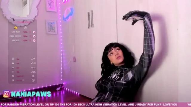 Image 2 of nahia_paws Stream on Chaturbate on 21 months ago