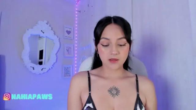Image 4 of nahia_paws Stream on Chaturbate on 20 months ago