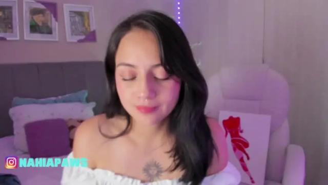 Image 10 of nahia_paws Stream on Chaturbate on 20 months ago