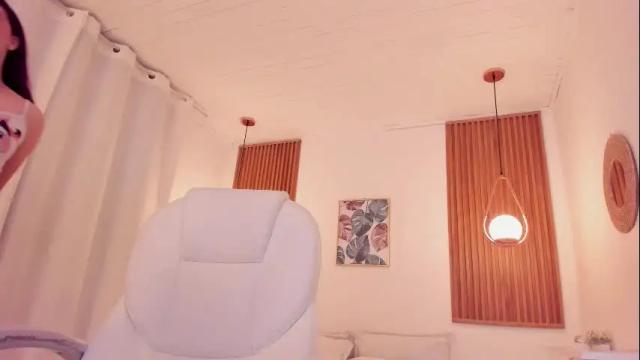 Image 11 of nahia_paws Stream on Chaturbate on 5 days ago