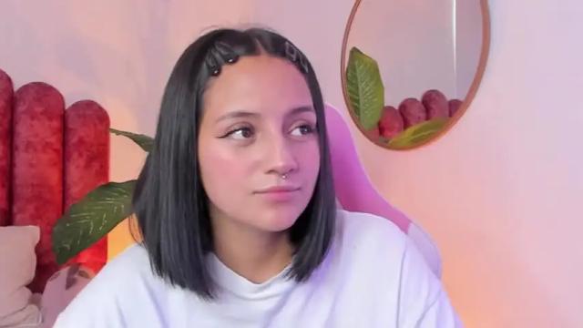 Image 12 of nahiapaws Stream on Chaturbate on 13 months ago