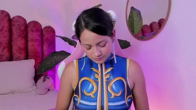 Image 3 of nahiapaws Stream on Chaturbate on 13 months ago