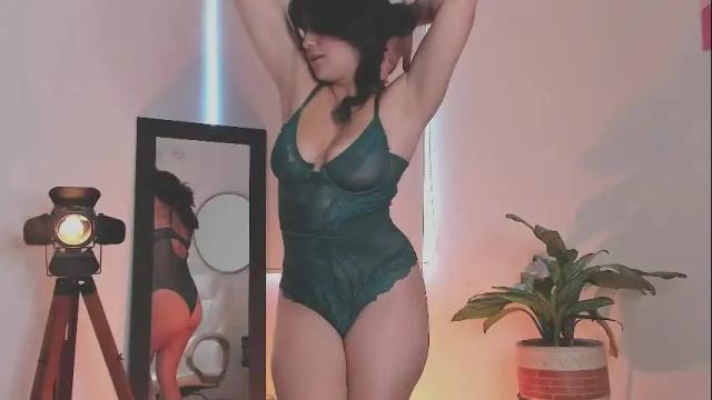 Image 7 of nahiapaws Stream on Chaturbate on 3 months ago