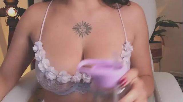 Image 6 of nahiapaws Stream on Chaturbate on 3 months ago