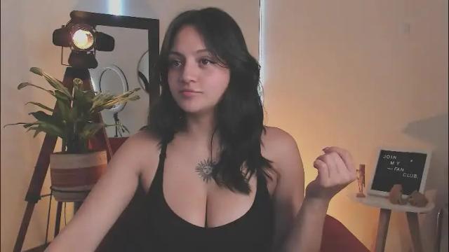 Image 6 of nahiapaws Stream on Chaturbate on 2 months ago