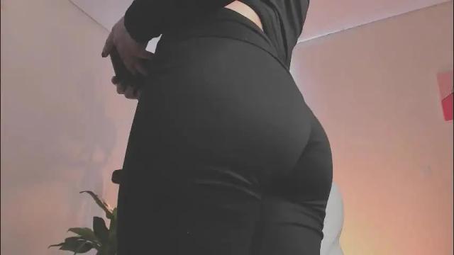Image 10 of nahiapaws Stream on Chaturbate on 1 month ago