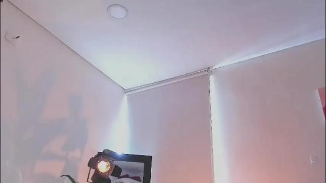 Image 3 of nahiapaws Stream on Chaturbate on 1 month ago