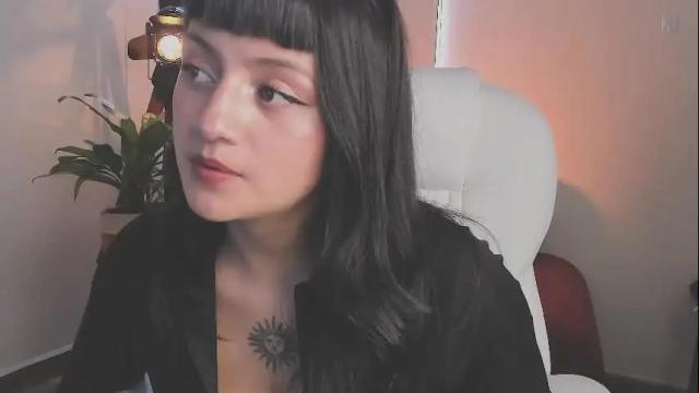 Image 4 of nahiapaws Stream on Chaturbate on 1 month ago