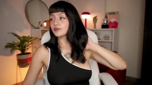 Image 6 of nahiapaws Stream on Chaturbate on 1 month ago
