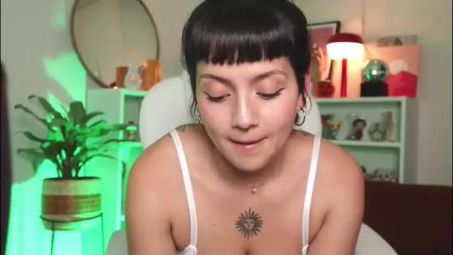 Image 2 of nahiapaws Stream on Chaturbate on 2 days ago
